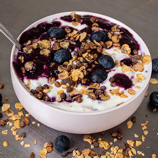 Yogurt greco con Fit Shake al cocco Yogurt greco con Fit Shake al cocco