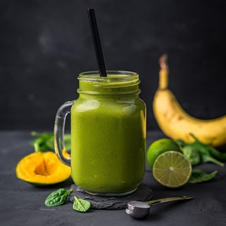 Smoothie di spinaci e acqua di cocco Smoothie di spinaci e acqua di cocco