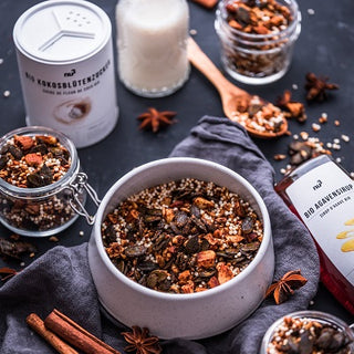 Granola vegetale senza zucchero raffinato Granola vegetale senza zucchero raffinato
