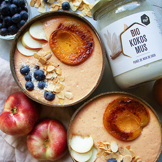 Smoothie bowl con pesche e albicocche Smoothie bowl con pesche e albicocche