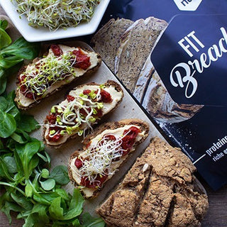 Bruschette con hummus low carb Bruschette con hummus low carb
