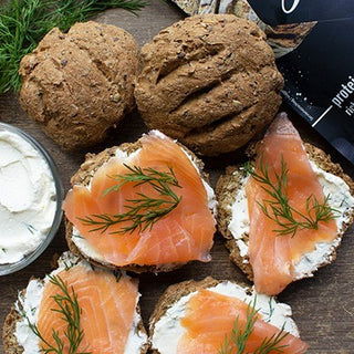 Panini low carb e senza glutine con salmone Panini low carb e senza glutine con salmone
