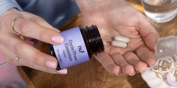 Capsule in mano