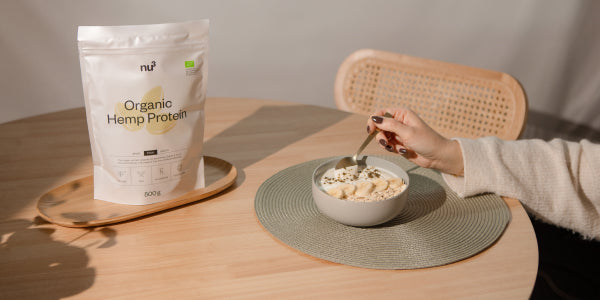 Proteine della canapa bio a colazione
