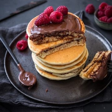 Pancakes con crema di cioccolato e senza zucchero