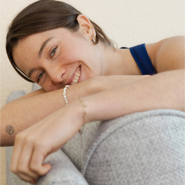 Giovane donna felice