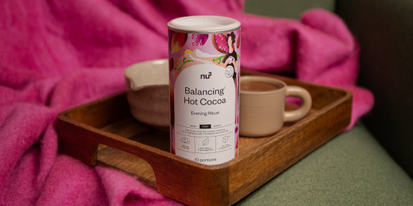 Vassoio con tazza e barattolo nu3 Balancing Hot Cocoa