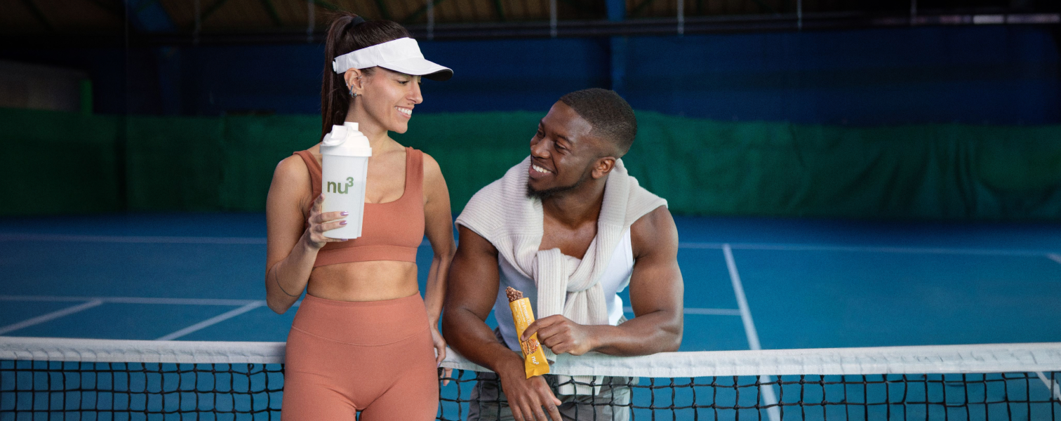 Uomo e donna che fanno sport