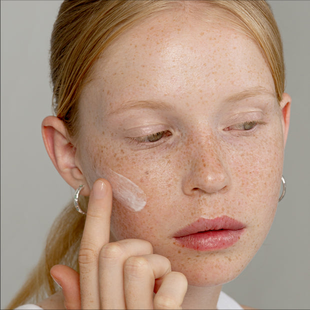 SKINTIST CLEAR Crema viso per acne